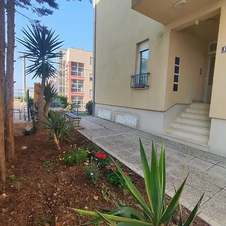 Beach Pearl Apartment Split Exterior photo